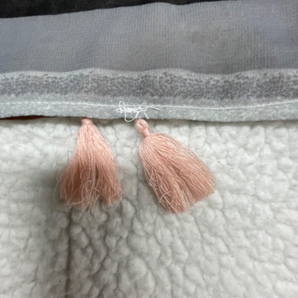 Women’s Cato - EST 1946 One Size multi-color Shawl Cape - Picture 9 of 13